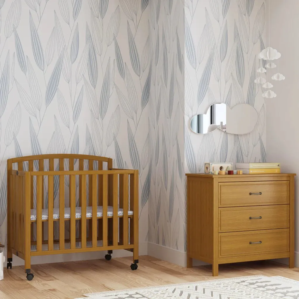 DaVinci - Dylan Folding Portable 3-in-1 Mini Crib and Twin Bed