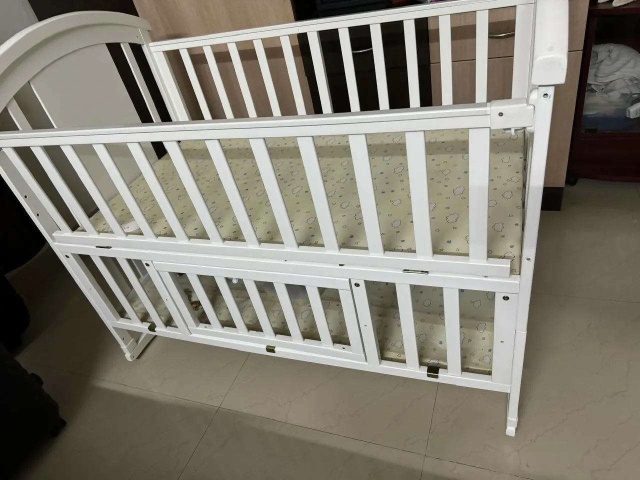 HUNY HUNY 12 in 1 Baby Crib/Cot, Dimensions: 122*66*100 cm