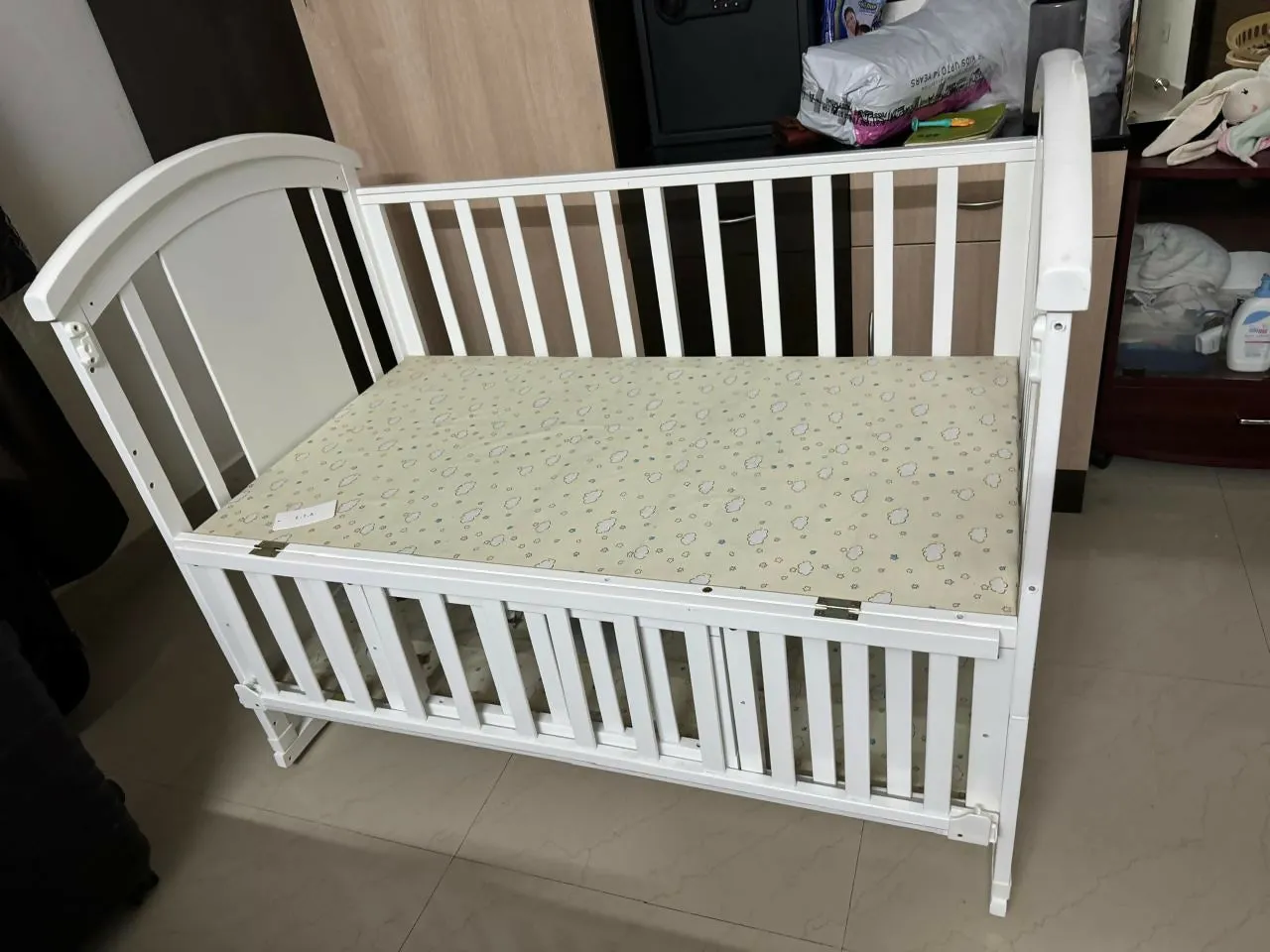 HUNY HUNY 12 in 1 Baby Crib/Cot, Dimensions: 122*66*100 cm