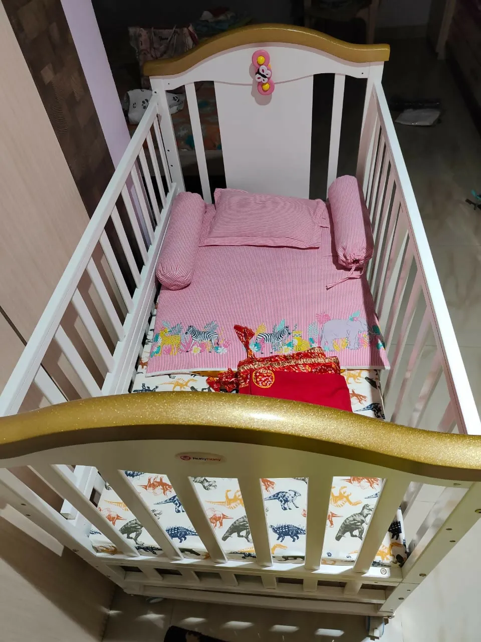 HUNY HUNY Baby Crib Bed Pinewood 12 in 1 Rocking Cot -Milky White- With Mattress and Mosquito Net & Adjustable Stand