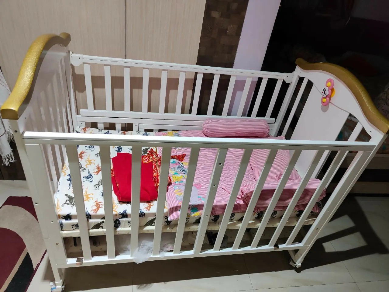 HUNY HUNY Baby Crib Bed Pinewood 12 in 1 Rocking Cot -Milky White- With Mattress and Mosquito Net & Adjustable Stand