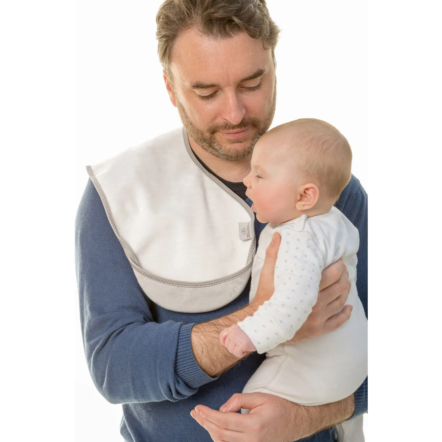 Newborn Plush Burp Cloth with Pockets in White & Grey