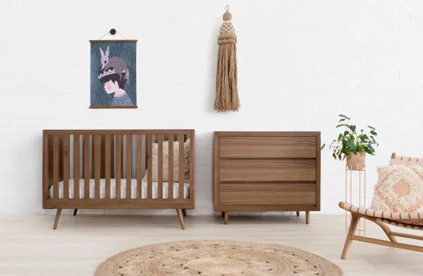 Ubabub Nifty Crib   Dresser Bundle